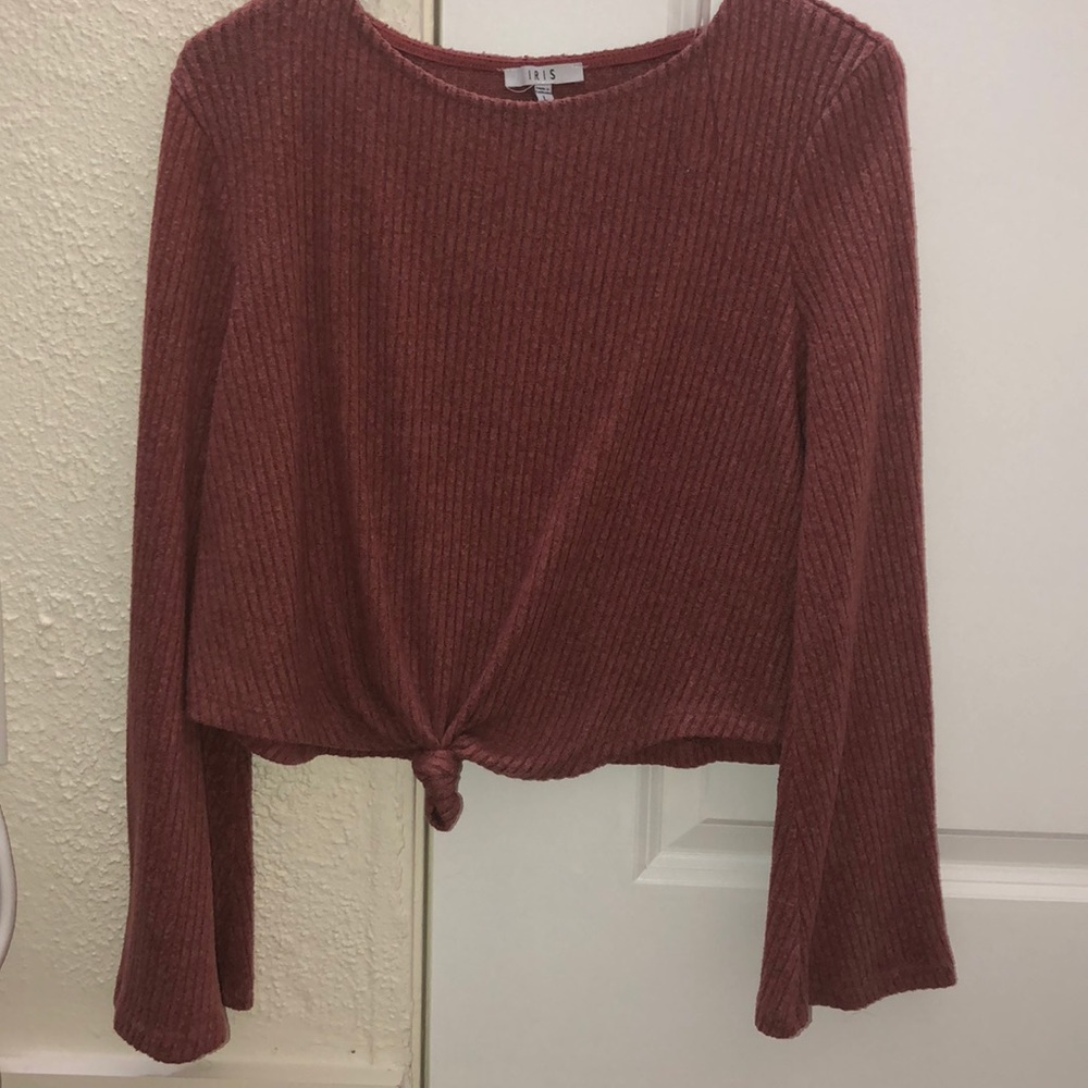 Cropped long sleeved sweater